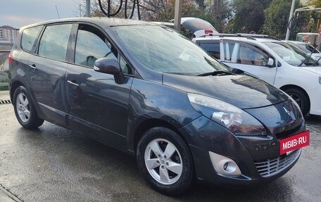 Renault Scenic III, 2011 год, 700 000 рублей, 3 фотография