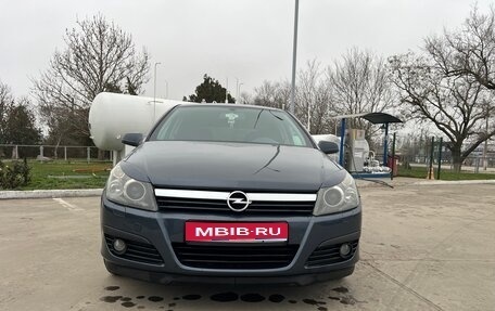 Opel Astra H, 2006 год, 630 000 рублей, 1 фотография