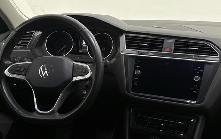 Volkswagen Tiguan II, 2022 год, 2 600 000 рублей, 12 фотография