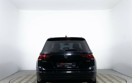 Volkswagen Tiguan II, 2018 год, 2 160 000 рублей, 6 фотография