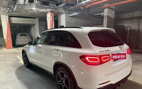 Mercedes-Benz GLC, 2022 год, 6 000 000 рублей, 15 фотография