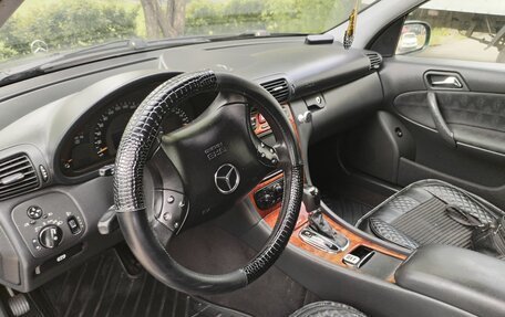 Mercedes-Benz C-Класс, 2003 год, 550 000 рублей, 6 фотография