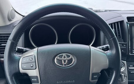 Toyota Land Cruiser 200, 2008 год, 3 000 000 рублей, 10 фотография