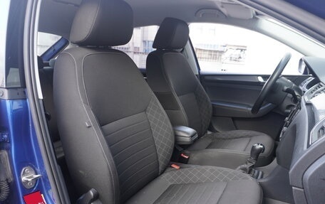 Skoda Rapid I, 2018 год, 1 450 000 рублей, 6 фотография