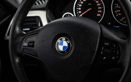 BMW 3 серия, 2016 год, 1 999 000 рублей, 13 фотография