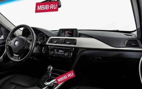 BMW 3 серия, 2016 год, 1 999 000 рублей, 10 фотография