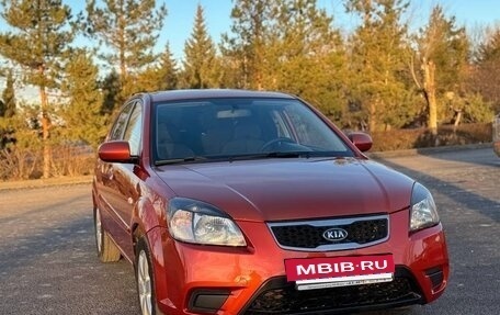 KIA Rio II, 2010 год, 690 000 рублей, 3 фотография