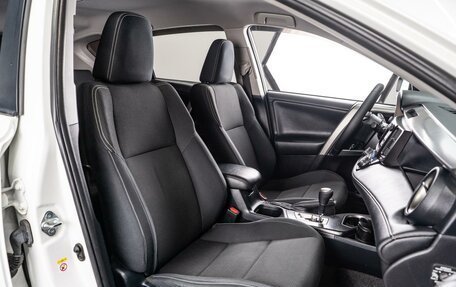 Toyota RAV4, 2016 год, 2 279 000 рублей, 8 фотография