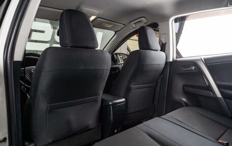 Toyota RAV4, 2016 год, 2 279 000 рублей, 11 фотография