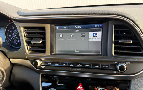 Hyundai Elantra VI рестайлинг, 2019 год, 1 565 000 рублей, 15 фотография