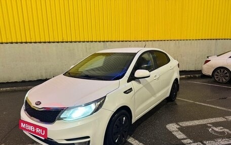 KIA Rio III рестайлинг, 2017 год, 400 000 рублей, 10 фотография