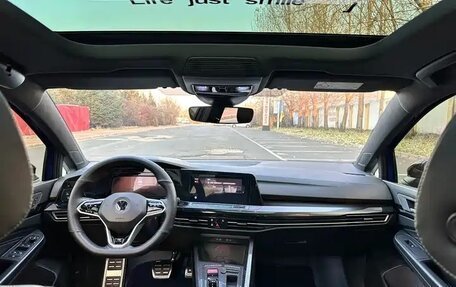 Volkswagen Golf VIII, 2021 год, 1 940 000 рублей, 16 фотография