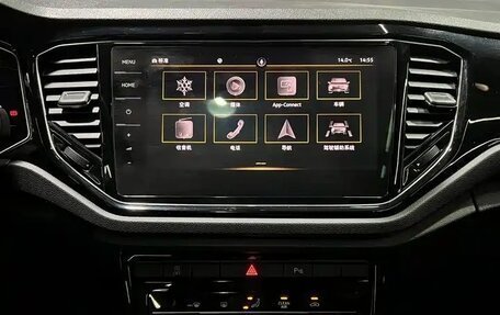 Volkswagen T-Roc I, 2022 год, 2 280 000 рублей, 14 фотография