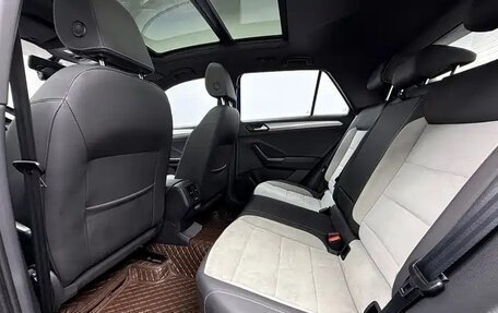 Volkswagen T-Roc I, 2021 год, 1 740 000 рублей, 10 фотография