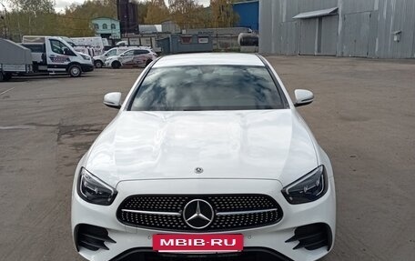 Mercedes-Benz E-Класс, 2021 год, 4 350 000 рублей, 2 фотография