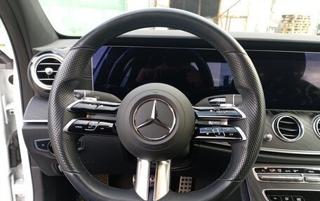 Mercedes-Benz E-Класс, 2021 год, 4 350 000 рублей, 19 фотография