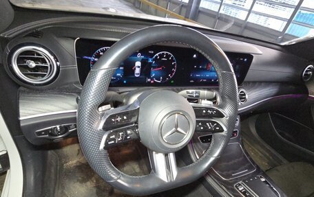 Mercedes-Benz E-Класс, 2021 год, 4 350 000 рублей, 18 фотография