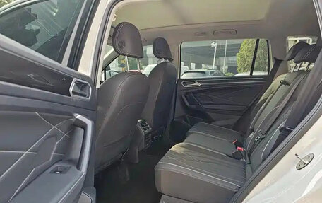 Volkswagen Tiguan II, 2022 год, 2 132 555 рублей, 10 фотография