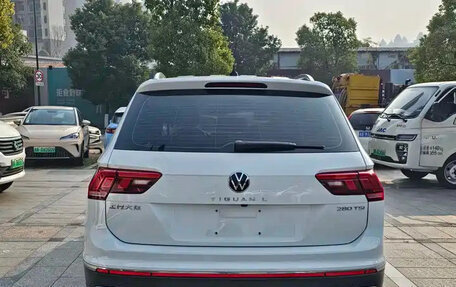 Volkswagen Tiguan II, 2022 год, 2 132 555 рублей, 5 фотография