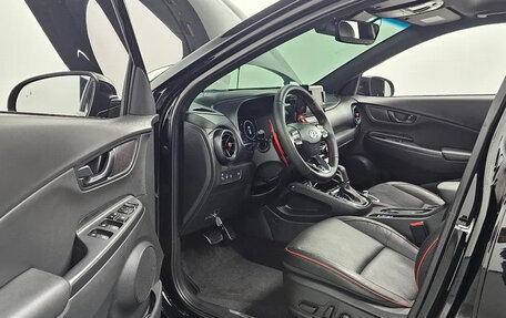 Hyundai Kona I, 2022 год, 1 470 000 рублей, 4 фотография