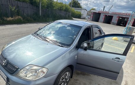 Toyota Corolla, 2003 год, 500 000 рублей, 4 фотография