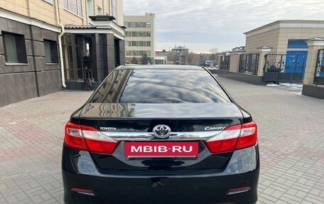 Toyota Camry, 2014 год, 1 380 000 рублей, 5 фотография