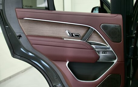 Land Rover Range Rover IV рестайлинг, 2024 год, 26 650 000 рублей, 16 фотография