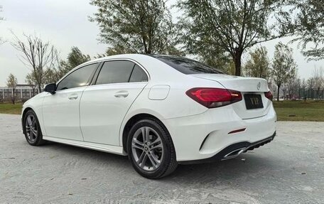 Mercedes-Benz A-Класс, 2021 год, 1 900 000 рублей, 6 фотография