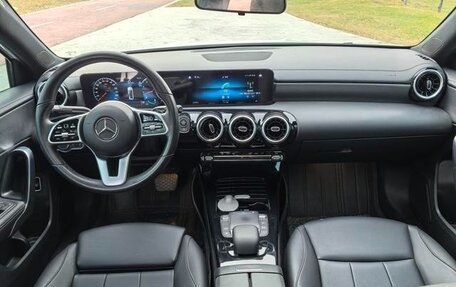 Mercedes-Benz A-Класс, 2021 год, 1 900 000 рублей, 9 фотография