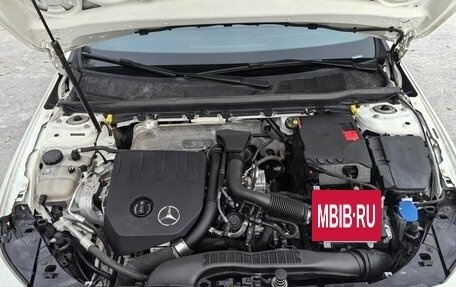 Mercedes-Benz A-Класс, 2021 год, 1 900 000 рублей, 11 фотография