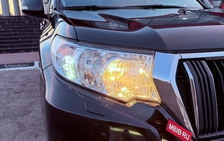 Toyota Land Cruiser Prado 150 рестайлинг 2, 2019 год, 4 990 000 рублей, 4 фотография