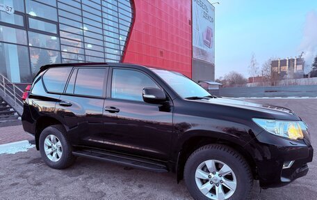 Toyota Land Cruiser Prado 150 рестайлинг 2, 2019 год, 4 990 000 рублей, 6 фотография