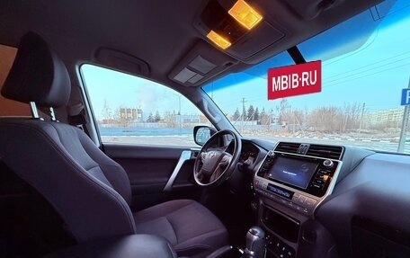 Toyota Land Cruiser Prado 150 рестайлинг 2, 2019 год, 4 990 000 рублей, 14 фотография