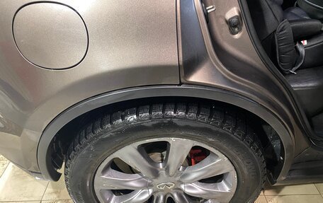 Infiniti FX I, 2007 год, 1 150 000 рублей, 22 фотография