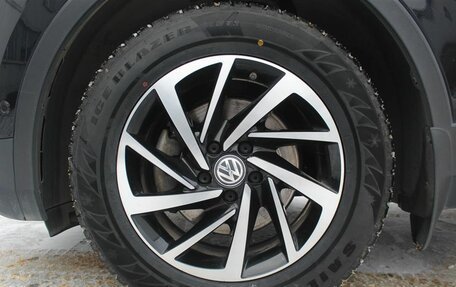 Volkswagen Tiguan II, 2018 год, 2 560 000 рублей, 10 фотография