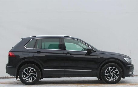 Volkswagen Tiguan II, 2018 год, 2 560 000 рублей, 4 фотография