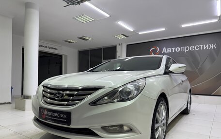 Hyundai Sonata VI, 2011 год, 920 000 рублей, 3 фотография