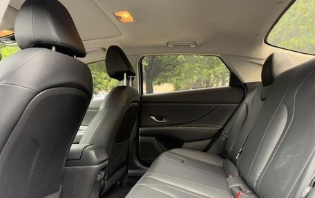 Hyundai Elantra, 2022 год, 1 150 000 рублей, 14 фотография