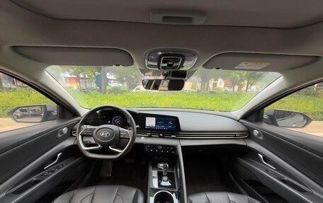 Hyundai Elantra, 2022 год, 1 150 000 рублей, 11 фотография