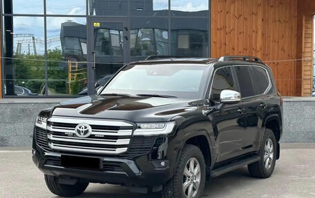 Toyota Land Cruiser, 2022 год, 40 385 800 рублей, 1 фотография