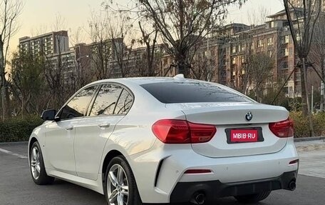 BMW 1 серия, 2022 год, 1 660 000 рублей, 6 фотография