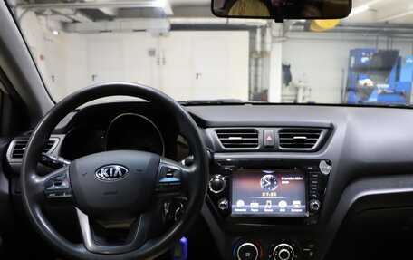 KIA Rio III рестайлинг, 2013 год, 629 990 рублей, 13 фотография