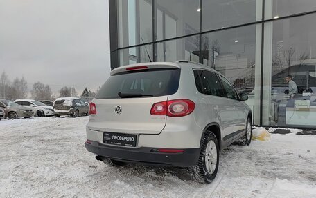 Volkswagen Tiguan I, 2011 год, 1 080 000 рублей, 6 фотография