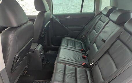 Volkswagen Tiguan I, 2011 год, 1 080 000 рублей, 15 фотография