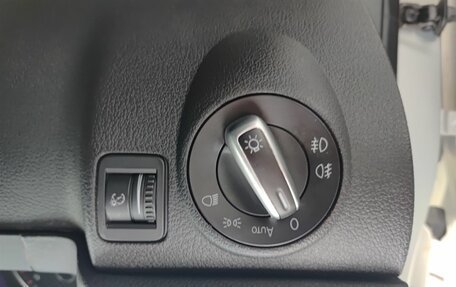 Volkswagen Tiguan I, 2011 год, 1 080 000 рублей, 23 фотография