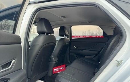 Hyundai Elantra, 2022 год, 1 163 000 рублей, 13 фотография