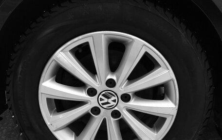 Volkswagen Touran III, 2013 год, 1 030 000 рублей, 15 фотография