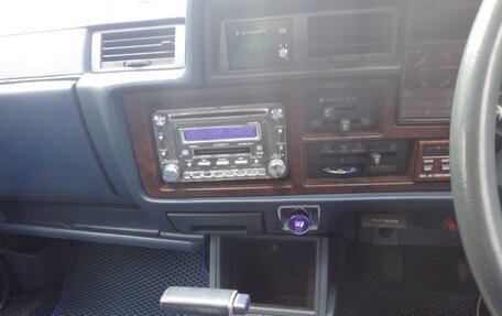 Toyota Crown, 1983 год, 1 350 000 рублей, 16 фотография