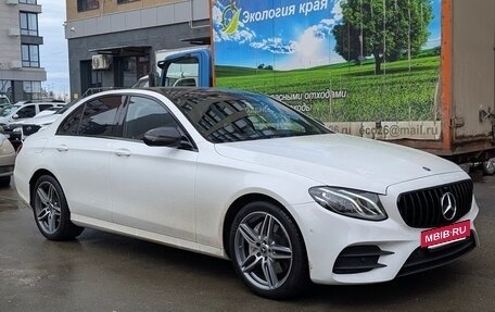 Mercedes-Benz E-Класс, 2018 год, 3 360 000 рублей, 4 фотография