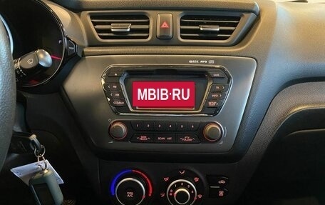 KIA Rio III рестайлинг, 2013 год, 795 000 рублей, 13 фотография